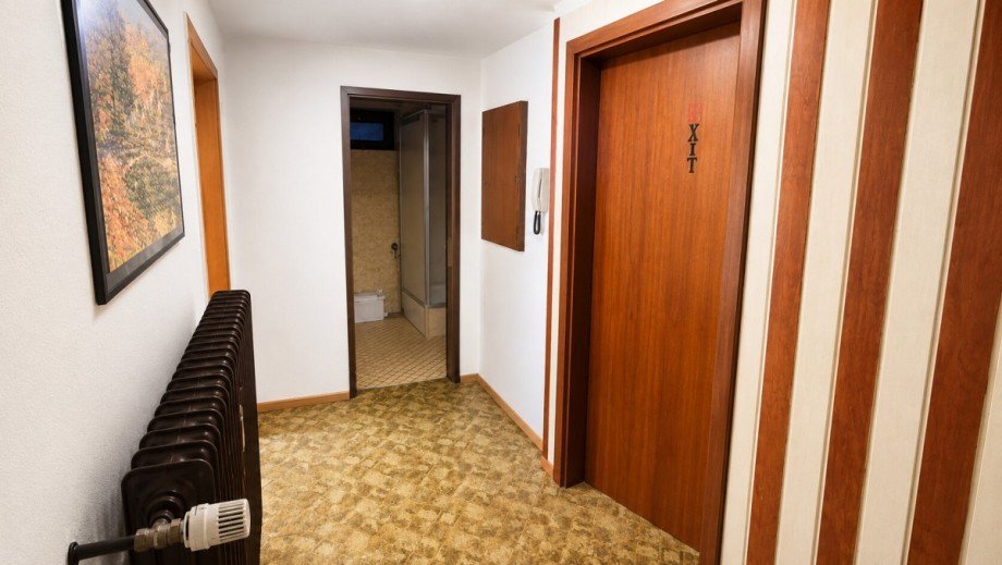 Flur ELW Einfamilienhaus Neuenburg am Rhein