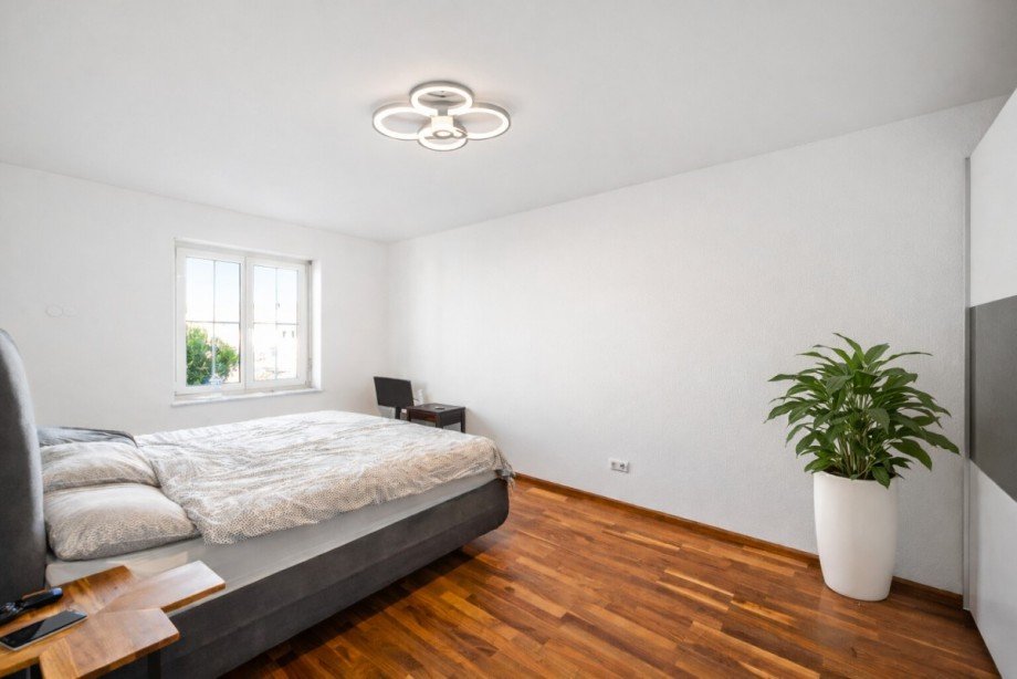 1. OG Schlafzimmer Maisonettewohnung Weil am Rhein / Haltingen